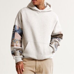 Abercrombie NWT Patchwork Quilted Popover Hoodie Light Heather Grey- Men’s Small